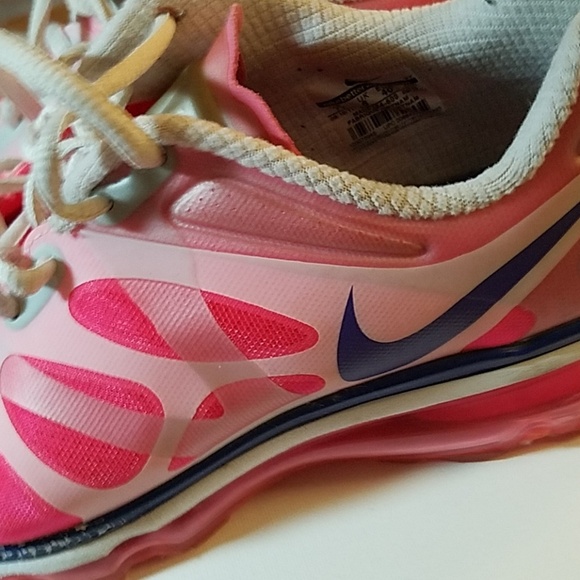 Nike Air Max Size 7Y Pink - Picture 3 of 8